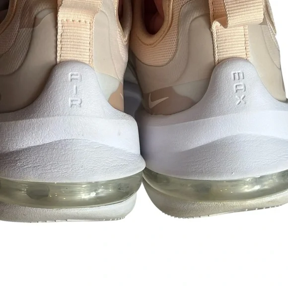 Nike Air Max Axis Premium Running Shoes Sneakers Womens 7 Guava Ice Peachy Pink - Picture 7 of 10